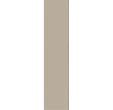 Schmale Küchenfront in Taupe mit fein strukturierter Oberfläche.