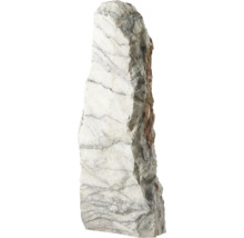 Dekorativer Naturstein-Monolith aus weißem Stein mit grauer Maserung für die Gartengestaltung.