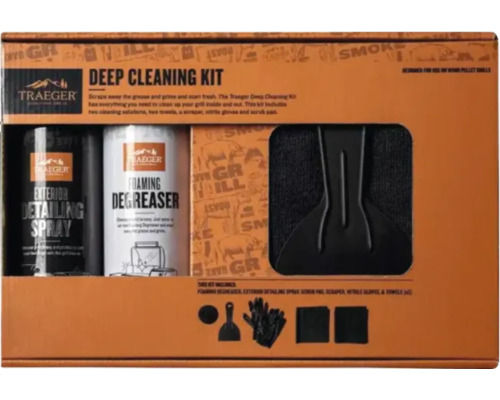 Kit de nettoyage en profondeur Traeger pour barbecue avec spray d'entretien, dégraissant, tampon, grattoir, gants et chiffons.