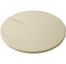 Pierre à pizza ronde Traeger en céramique pour barbecue.