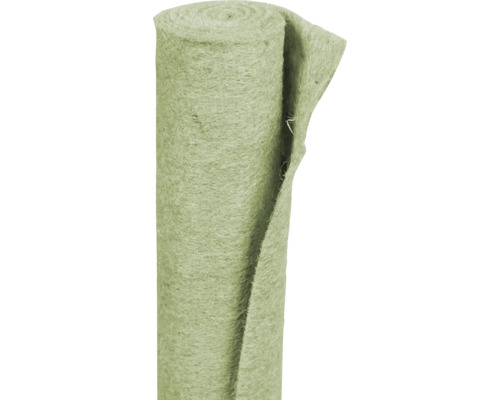 Rouleau de feutre de laine vert pour la protection hivernale des plantes.