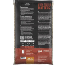 Rückseite einer Traeger Holzpellet-Packung mit Lagerungshinweisen, Geschmacksprofilen verschiedener Holzarten und FSC-Zertifizierung.