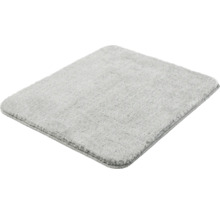 Hellgrauer, rechteckiger Badteppich mit weichem Hochflor und abgerundeten Ecken.