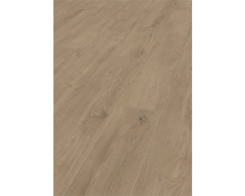 Bodenbelag aus Laminat oder Vinyl in Eichenoptik mit Holzmaserung und Astlöchern.