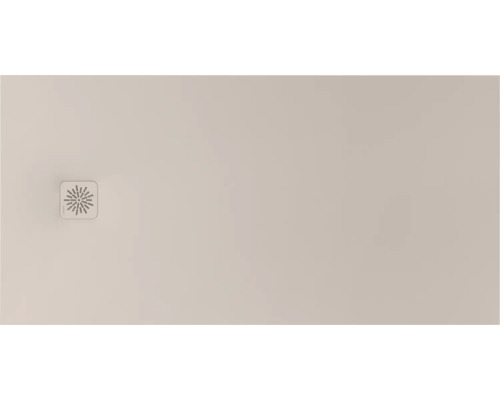 Rechteckige beige Duschwanne mit seitlichem quadratischem Ablaufdeckel mit sternförmigem Schlitzmuster.