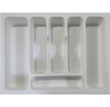 Weisser Besteckkasten aus Kunststoff mit sechs Fächern für die Schublade.