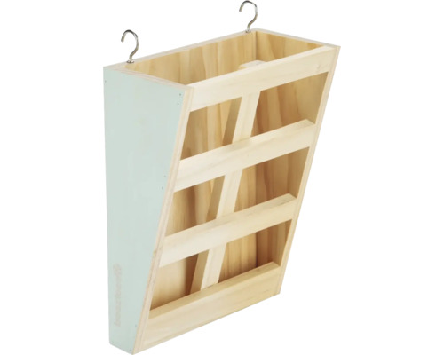 Heuraufe aus unbehandeltem Holz mit zwei Metallhaken zum Einhängen für Kleintiere.