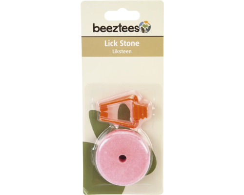 Beeztees Leckstein für Nagetiere mit Halterung in einer Blisterverpackung.
