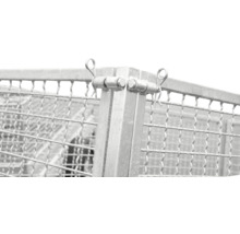 Detailansicht einer feuerverzinkten Gitterbox-Ecke mit Federsteckern zur Sicherung.