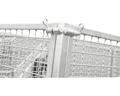 Detailansicht einer feuerverzinkten Gitterbox-Ecke mit Federsteckern zur Sicherung.