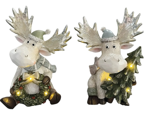 Deux figurines décoratives d'élans de Noël avec éclairage, un élan avec une couronne et un élan avec un sapin.