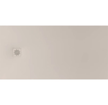 Receveur de douche rectangulaire beige avec couvercle de bonde carré intégré.