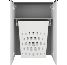 Panier à linge extractible intégré dans un meuble, panier en plastique blanc avec trous d'aération, portes de l'armoire ouvertes.