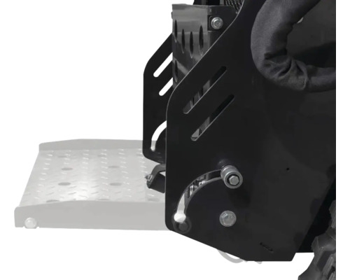 Klappbare Standplattform für einen Minidumper aus Metall.