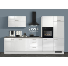 Moderne Einbauküche mit weissen Hochglanz-Fronten, dunkler Arbeitsplatte, schwarzer Dunstabzugshaube und integriertem Backofen.