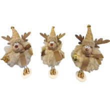 Drei plüschige Rentier-Weihnachtsfiguren in Gold-Optik mit glitzernden Geweihen, Hüten, Schals und Stiefeln.