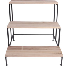 Dreistufiges Regal aus Holz mit schwarzem Metallrahmen.