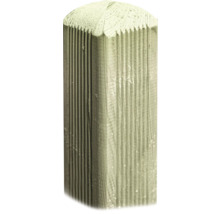 Holzpfosten mit geriffelter Oberfläche und Pyramidenkopf