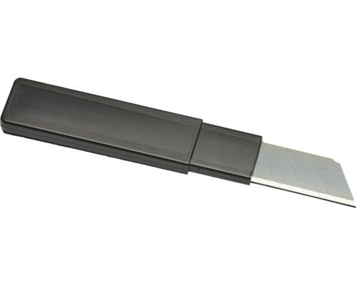 Cutter avec boîtier en plastique noir et lame sécable rétractable en métal.