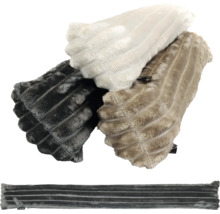 Bourrelets de porte nervurés en fausse fourrure douce de différentes couleurs.