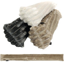 Boudins de porte en peluche douce et nervurée de différentes couleurs, en rouleaux et à plat.