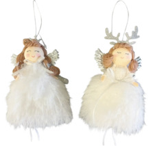 Weihnachtsanhänger Engel im Zweierset mit weissem Federkleid, silbernen Flügeln und Geweih oder Krone.