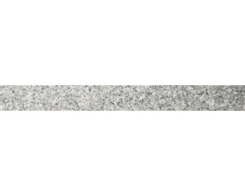 Granitoberfläche aus grau-weiss gesprenkeltem Naturstein
