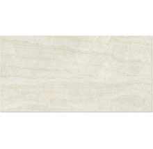 Carreau aspect pierre naturelle avec veinage horizontal beige.