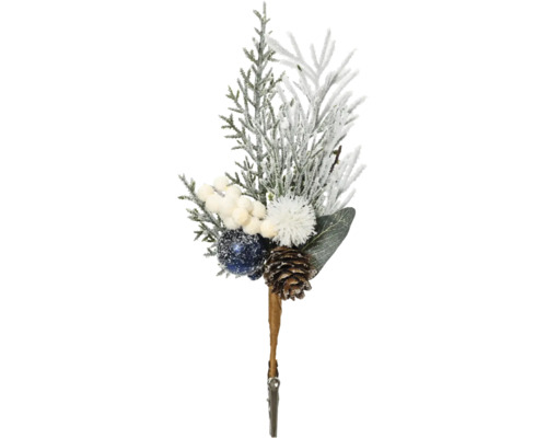 Weihnachtsclip mit blauem Christbaumschmuck, Zapfen, weißen Beeren und künstlich verschneiten Zweigen.