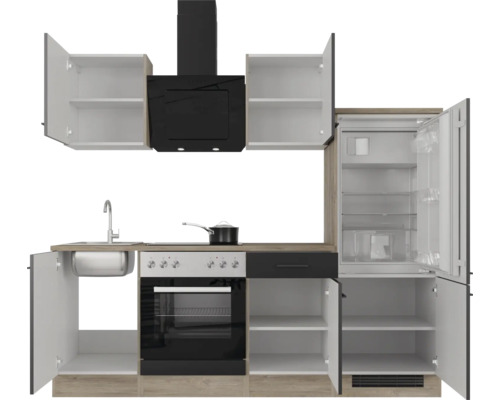 Bloc de cuisine avec four, hotte aspirante et réfrigérateur, les placards ouverts révèlent l espace de rangement et les étagères.