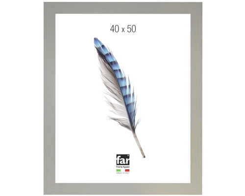 Bilderrahmen aus Holz, 40 mal 50 Zentimeter, mit Feder-Illustration und Frame Appeal Logo.