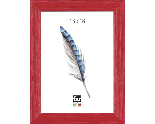 Cadre photo rouge en bois de dimensions 13 par 18 centimètres.