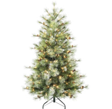 Künstlicher Weihnachtsbaum mit warmweisser LED-Beleuchtung und Tannenzapfen.