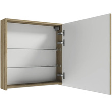 Armoire de toilette ouverte aspect bois avec deux étagères en verre.