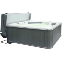 Rechteckiger Whirlpool mit grauer Außenverkleidung, weißer Innenschale, Kopfstützen und geöffneter Abdeckung.
