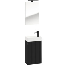 Gästebad-Möbelset mit schwarzem, gerilltem Unterschrank, weißem Waschbecken, schwarzer Armatur, Spiegel und LED-Spiegelleuchte.