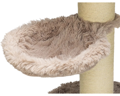Plüsch-Liegemulde für Katzen an einem mit Sisal umwickelten Kratzstamm.