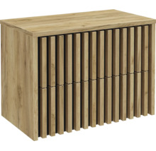 Meuble en bois avec une face avant moderne composée de lattes de bois verticales.