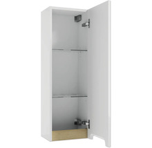 Weisser Badezimmer-Seitenschrank mit geöffneter Tür, zwei Glasböden und Holzdekor unten.