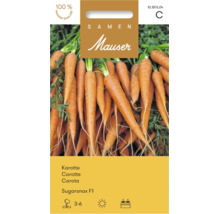 Sachet de graines pour carotte Sugarsnax F1 de Mauser. L'image montre des carottes récoltées. Symboles pour qualité Mauser 100 pour cent, semis de mars à juin, emplacement ensoleillé et aptitude pour les jardinières. Mauser Logo.