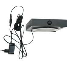 LED-Unterbauleuchte mit Bewegungsmelder, Netzkabel und Stecker.