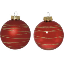 Zwei rote Weihnachtskugeln, eine matt und eine glänzend, mit horizontalen goldfarbenen Glitzerstreifen.