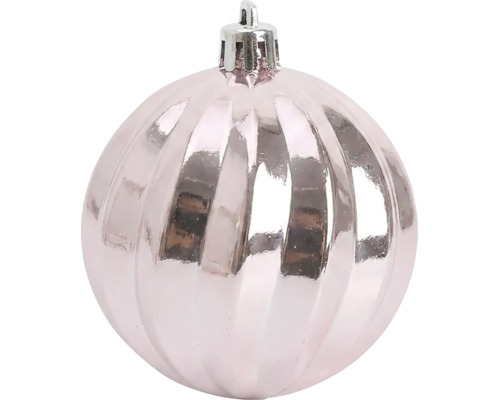 Geriffelte, glänzende rosa Weihnachtskugel mit silberner Kappe.