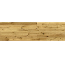 Parquet en chêne façon pont de bateau avec veinage naturel et nœuds.