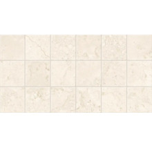 Mosaikfliese in Natursteinoptik mit Marmorierung, quadratisches Format.