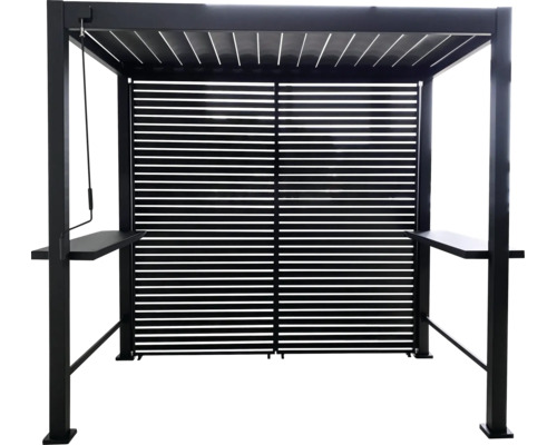Pergola aus Aluminium in Schwarz mit verstellbarem Lamellendach, Lamellenrückwand und zwei seitlichen Ablagetischen.