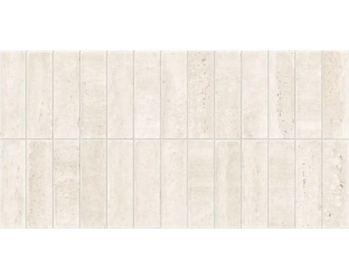 Wandfliese in Natursteinoptik, Stäbchenmosaik in Beige mit strukturierter Oberfläche.