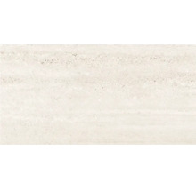 Wand- und Bodenfliese mit strukturierter Oberfläche in Travertin-Optik.