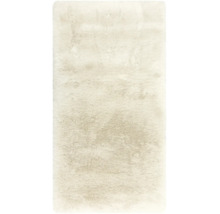 Hochflor-Teppich, rechteckig, cremefarben, mit weicher und flauschiger Oberfläche.