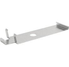 Griffe de fixation murale en métal avec perçage pour lambris et bois profilé.